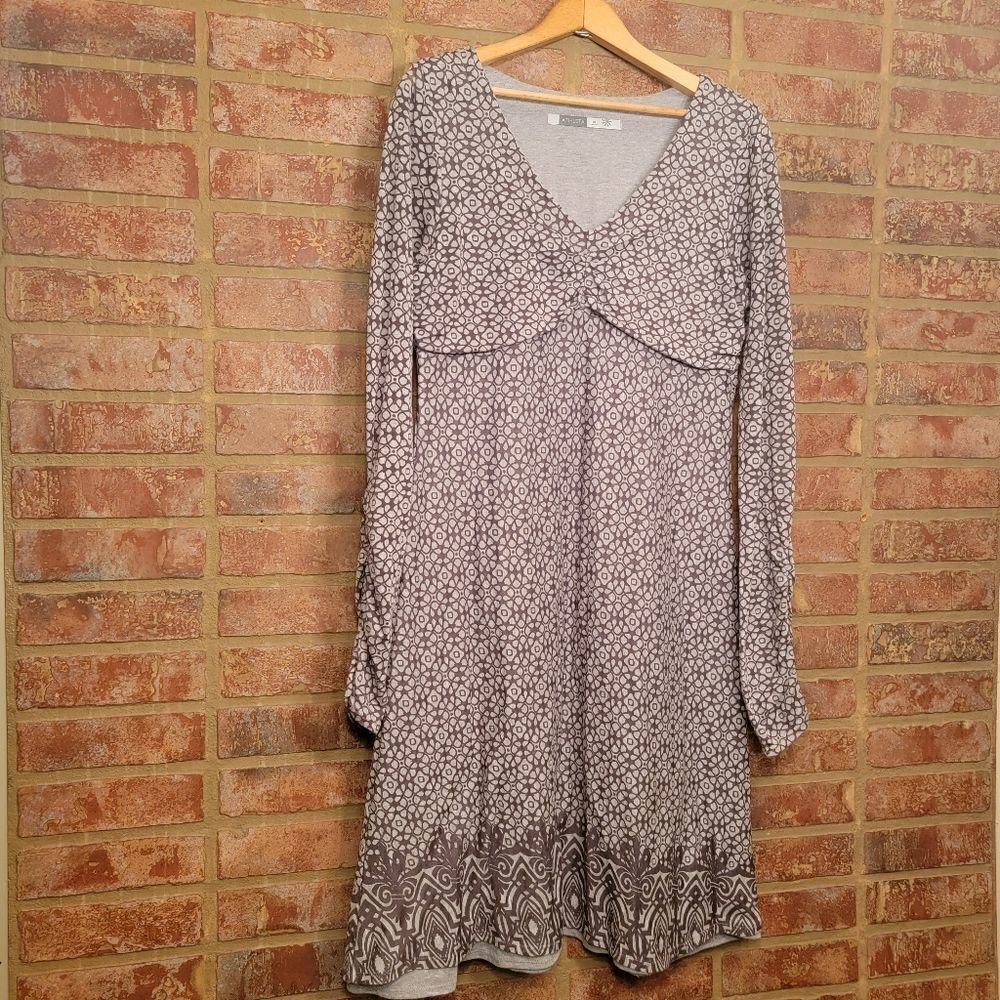 Athleta Knit Long Sleeve Dress size Medium Tall